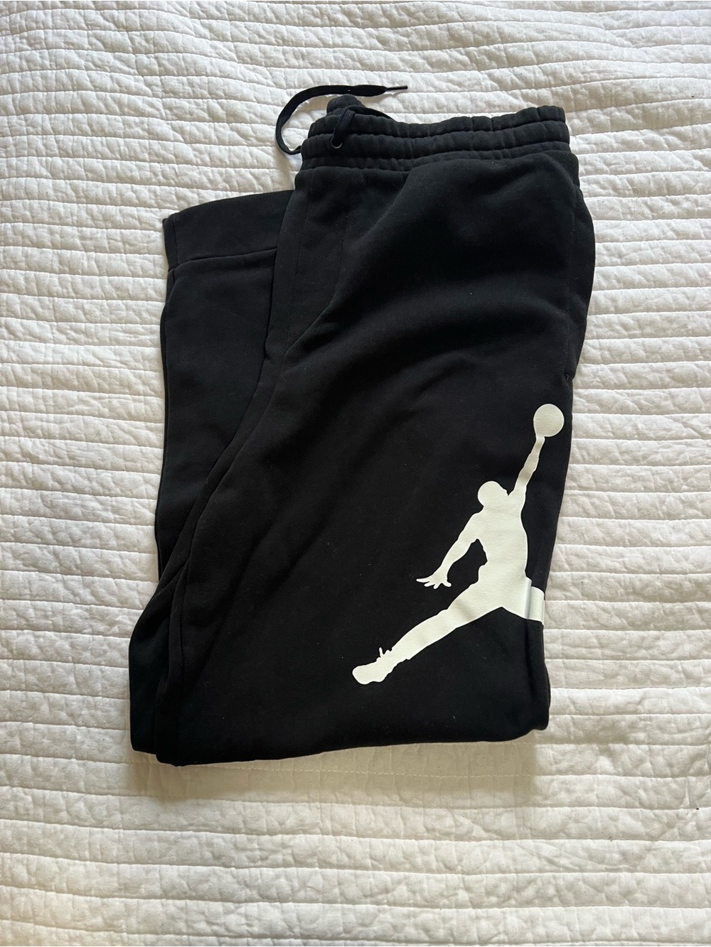 Nike Men’s Black Jordan Sweatpants with White Graphic